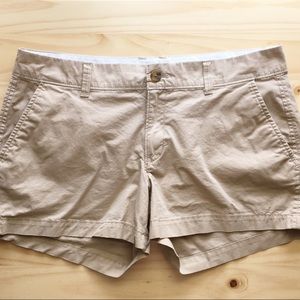 {Old Navy} Khaki Chino Shorts 8 Regular